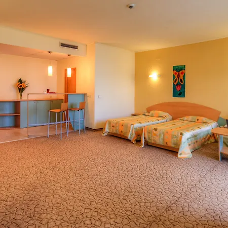 ホテル Atlas ゴールデンサンド