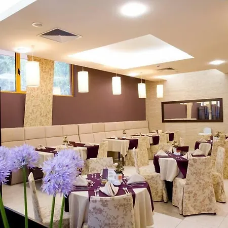 Atlas - Ultra Hotel 4*