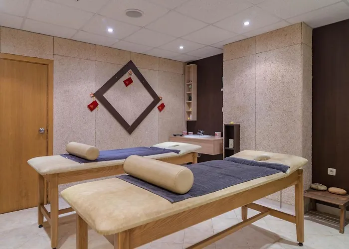 Atlas - Ultra Golden Sands