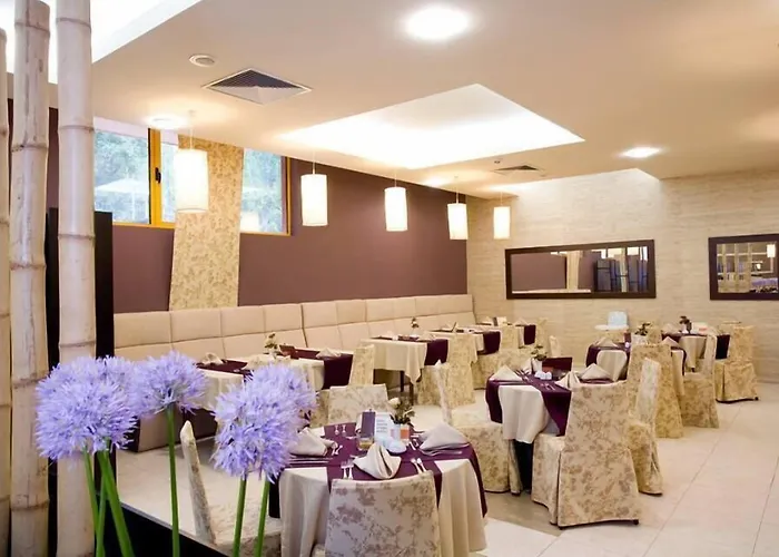 Atlas - Ultra Hotel 4*